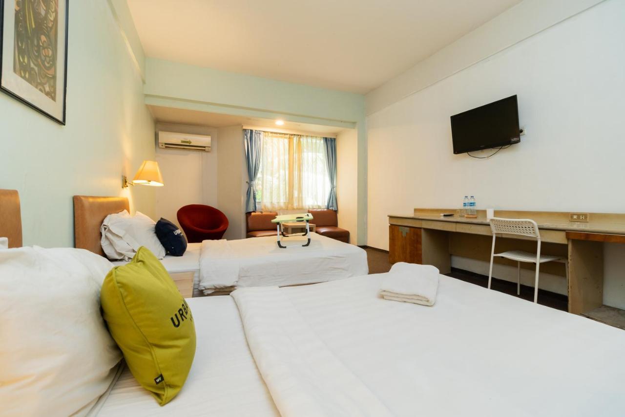Reddoorz Plus Near Kebayoran Baru Blok S Jakarta Exterior photo