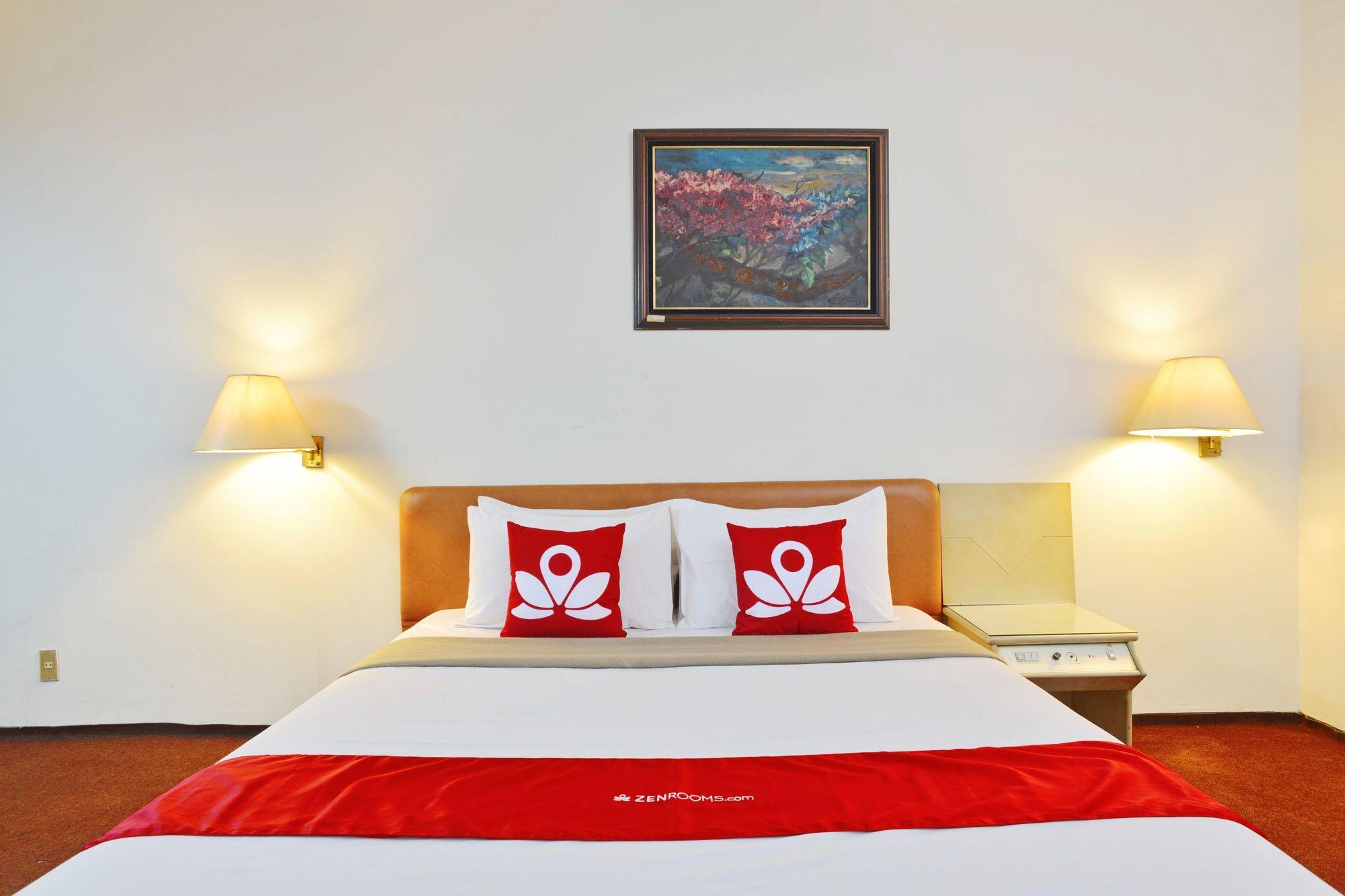 Reddoorz Plus Near Kebayoran Baru Blok S Jakarta Exterior photo