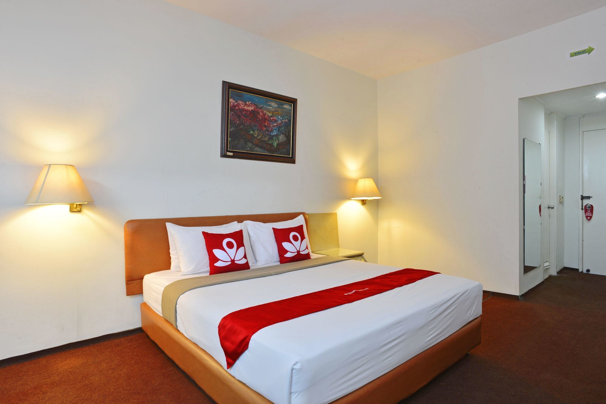 Reddoorz Plus Near Kebayoran Baru Blok S Jakarta Exterior photo